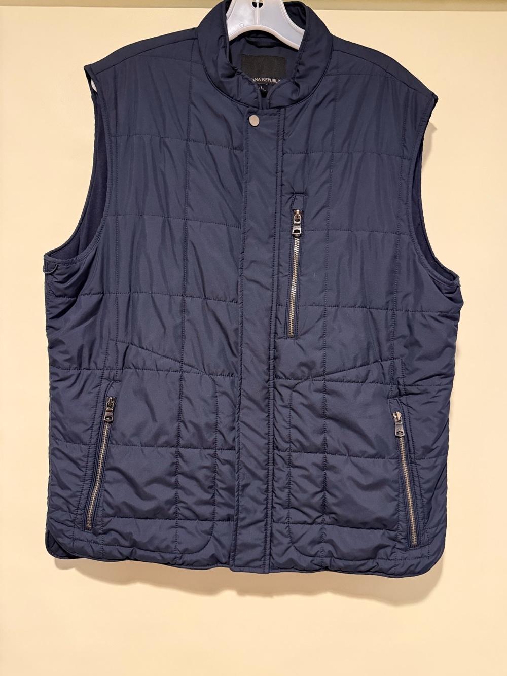 Banana Republic Quilted Puffer Navy Blue Vest, size L